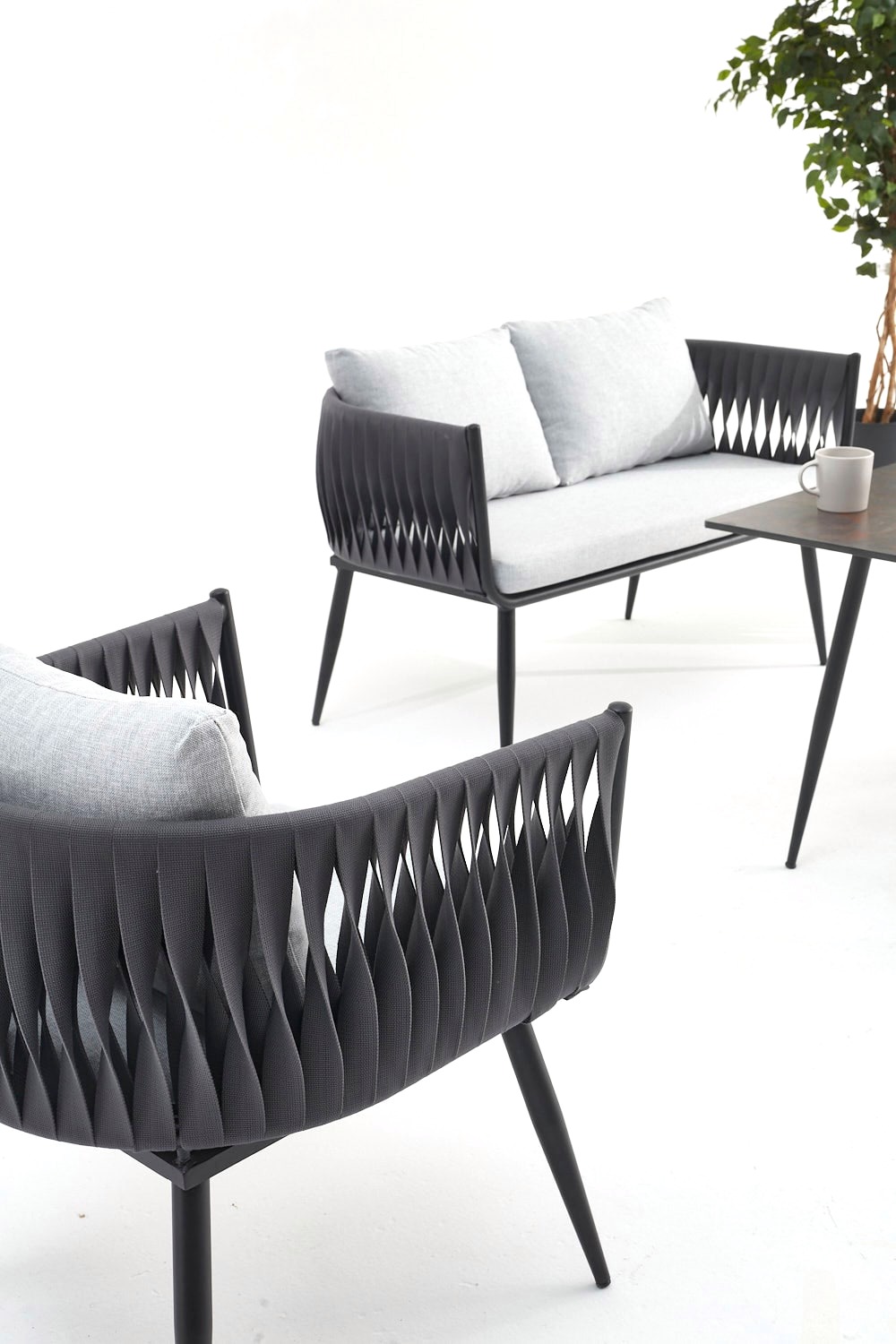 Belt Outdoor Seating Group (2+1+1 + coffee table)