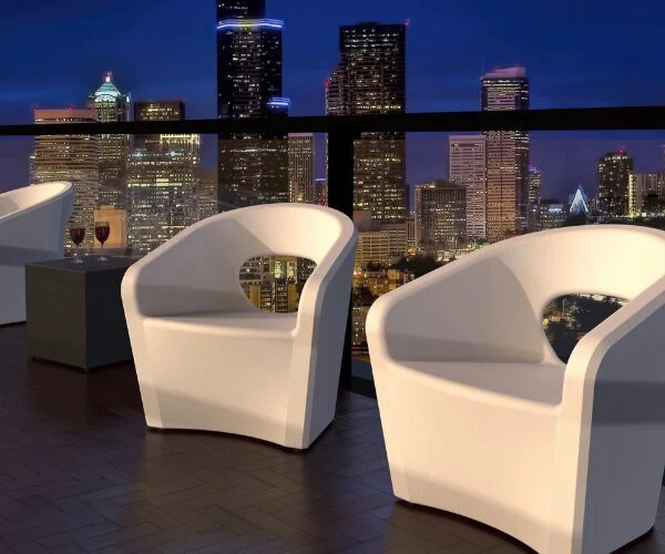 BISTRO LOUNGE